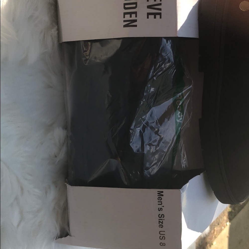 Steve Madden Slippers - Picture 3 of 3